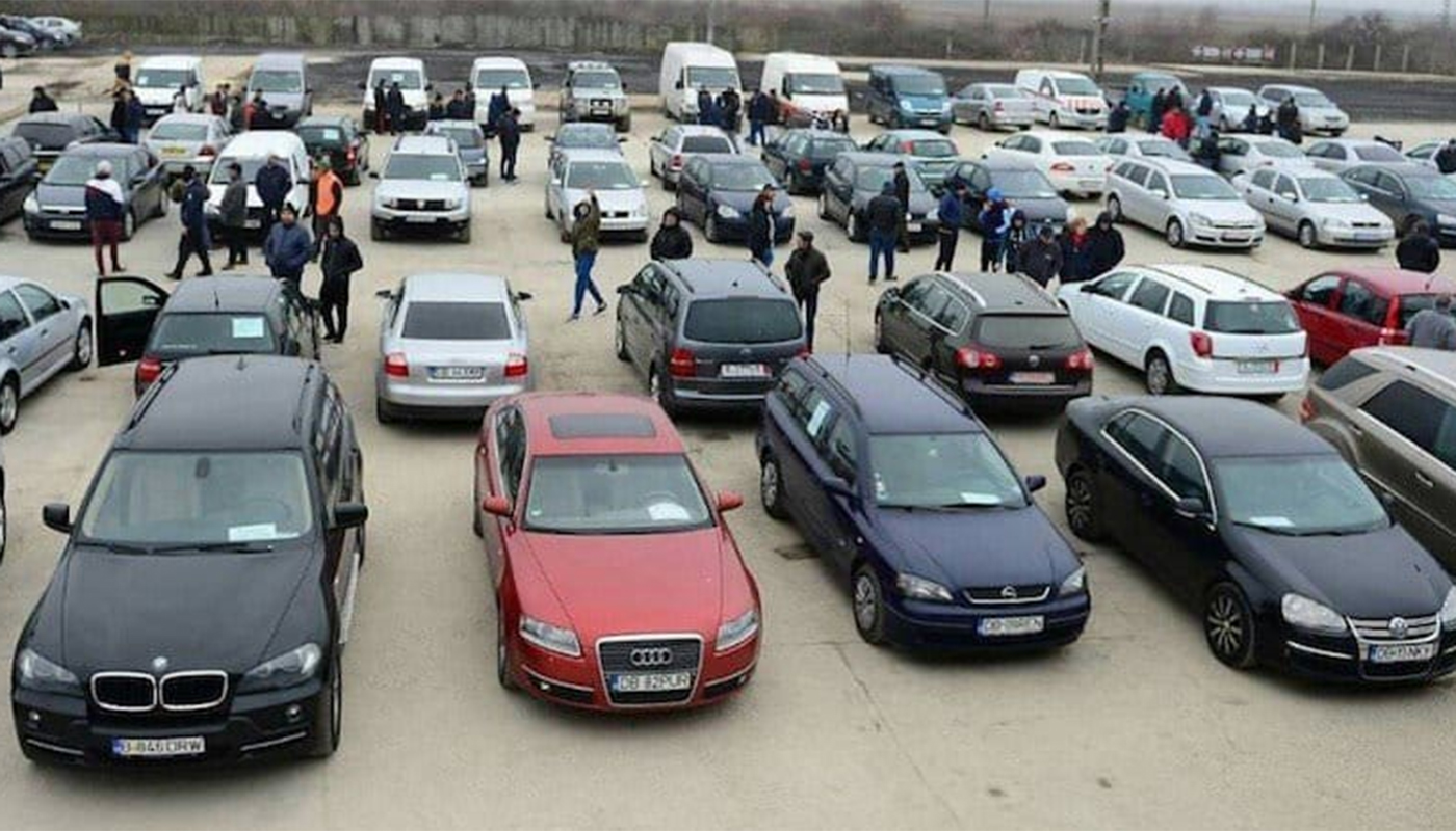 Orașul din România în care un BMW costă doar 350 de lei și un Mercedes, 200 lei
