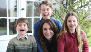 Kate Middleton makes surprise appearance with kids amid Wales trip
