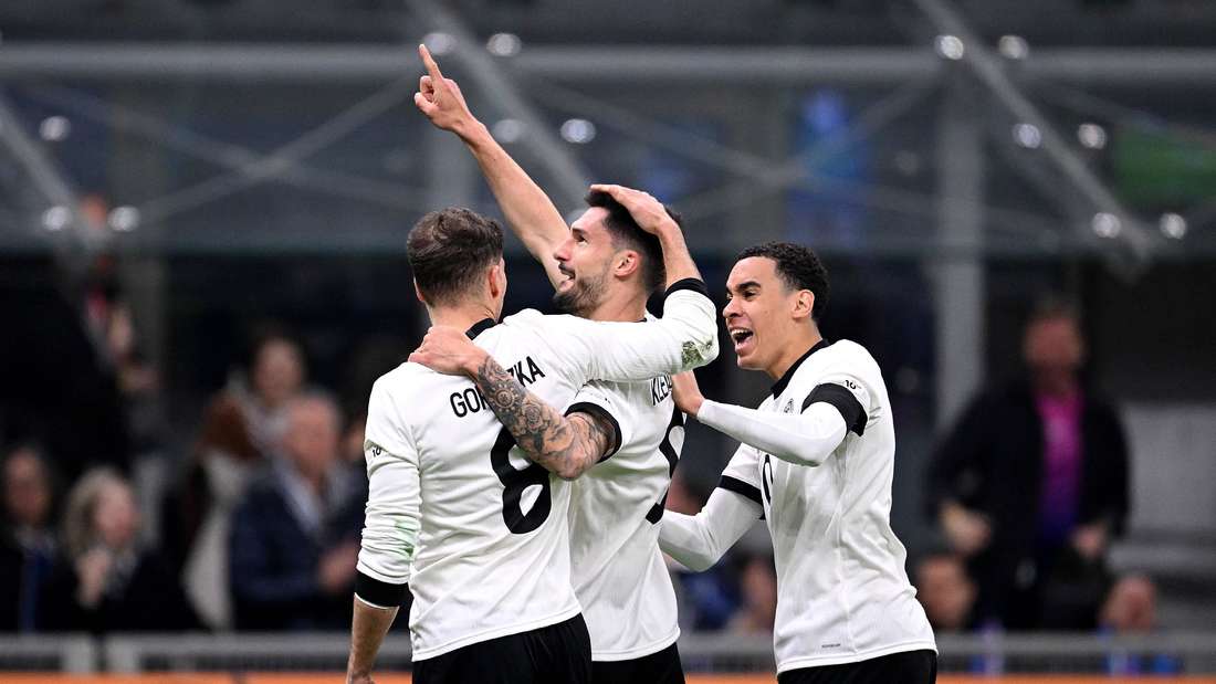 Mehrere DFB-Profis.