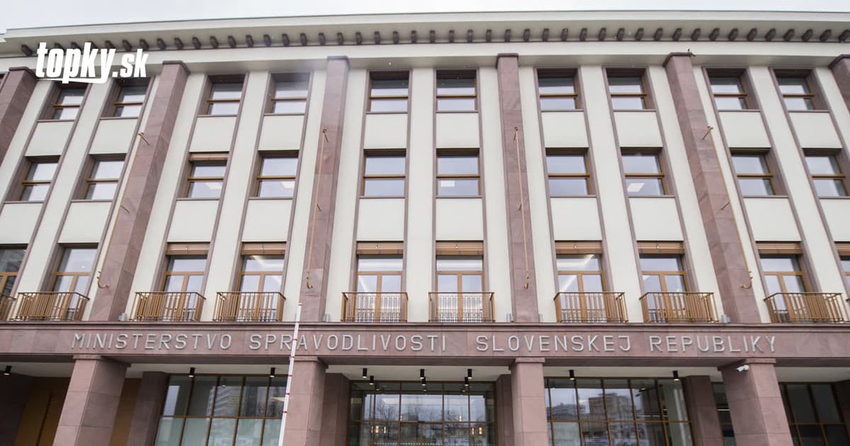 Najvyšší kontrolný úrad varuje pred zlyhaním súdnej reformy: Slovensko môže prísť o peniaze z plánu obnovy