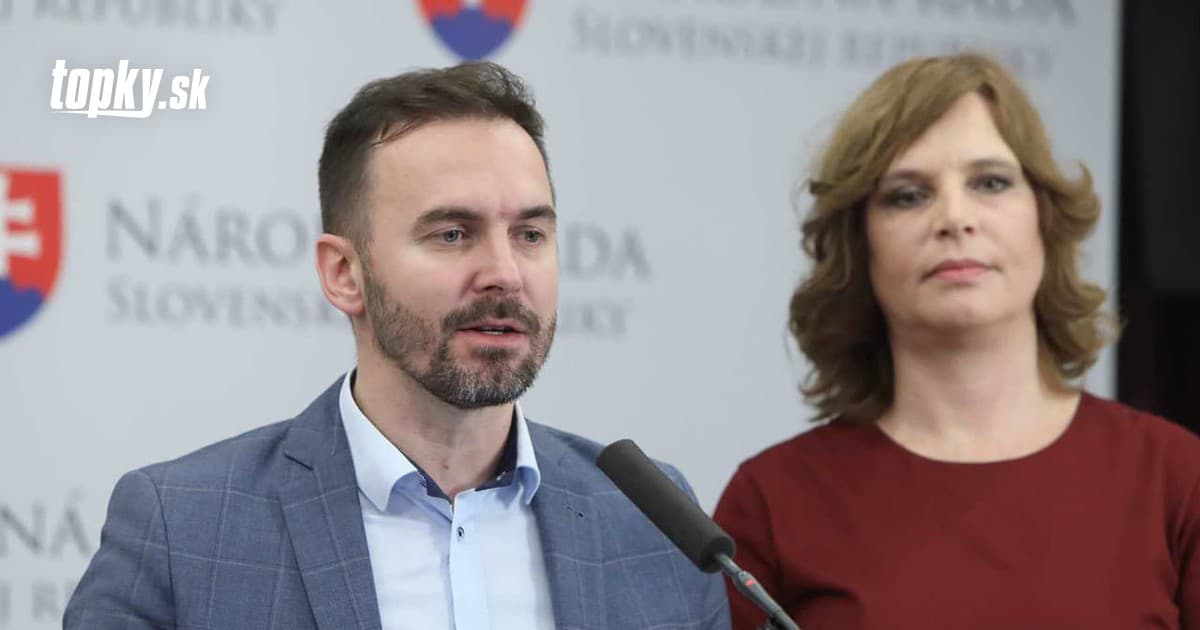 Hnutie Slovensko a strana Za ľudí kritizujú zmluvy rezortu vnútra na dve kampane