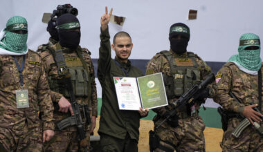 Newsblog: Freigelassene Hamas-Geiseln berichten in Israel über schwerste Misshandlung - Ausland