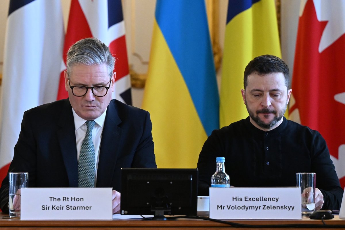 Žiniasklaida: Starmeris pasiruošęs ilgam laikui Ukrainoje dislokuoti britų karius