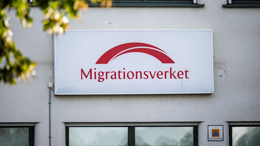 Skärpta kontroller för att bli svensk medborgare