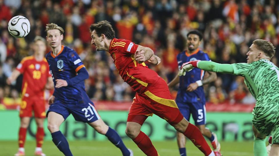 Mikel Oyarzabal.