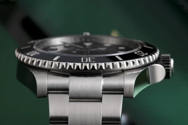 UK's Watch Market: Volume to Reach 7.7M Units by 2035, Value to Decline to $686M - News and Statistics