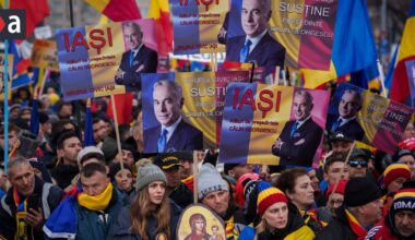 Na protivládnych protestoch v Rumunsku sa zúčastnili desaťtisíce ľudí