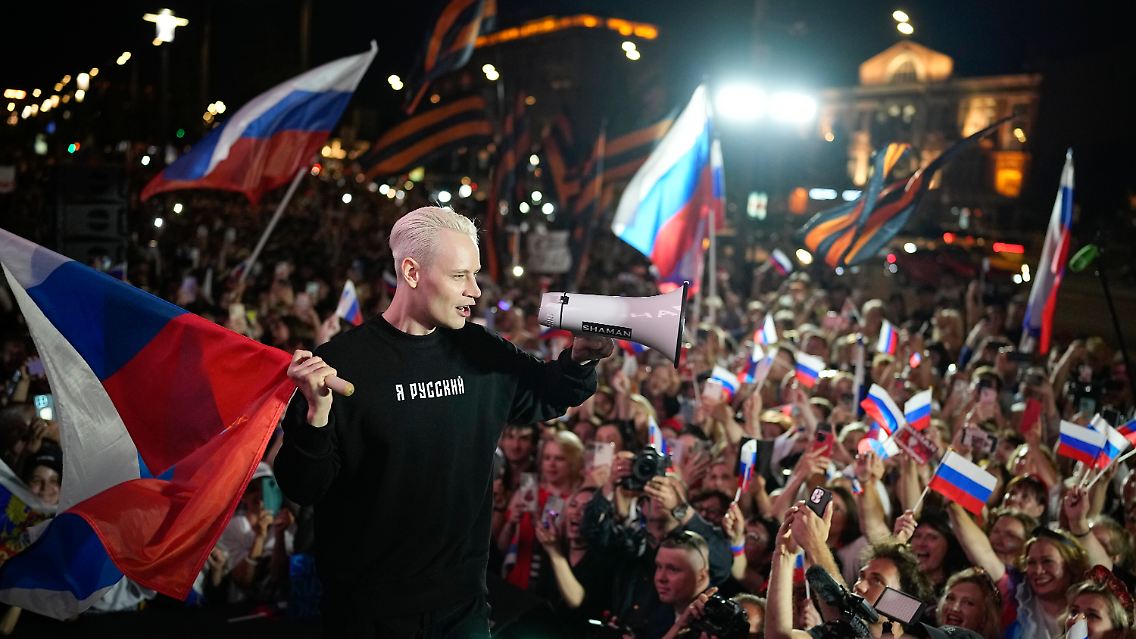Der russische Popstar Jaroslaw Dronow.