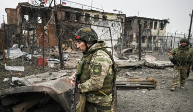 Syrskis užsimena apie dalinį ukrainiečių karių atitraukimą iš Kursko
