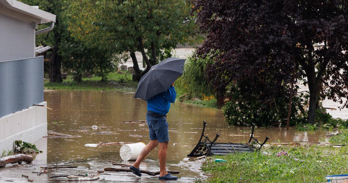 Vreme: Od enajstih v veljavi drugo najvišje opozorilo