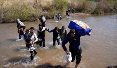 Lebanese forces 'heavily focused' on preventing conflict as Syrian Alawites flee across border