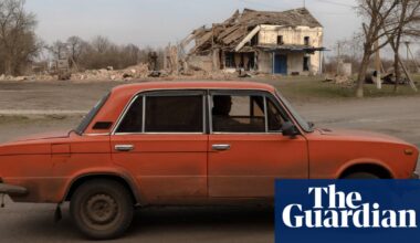 Ukraine war briefing: Zelenskyy replaces head of general staff of the armed forces | Ukraine