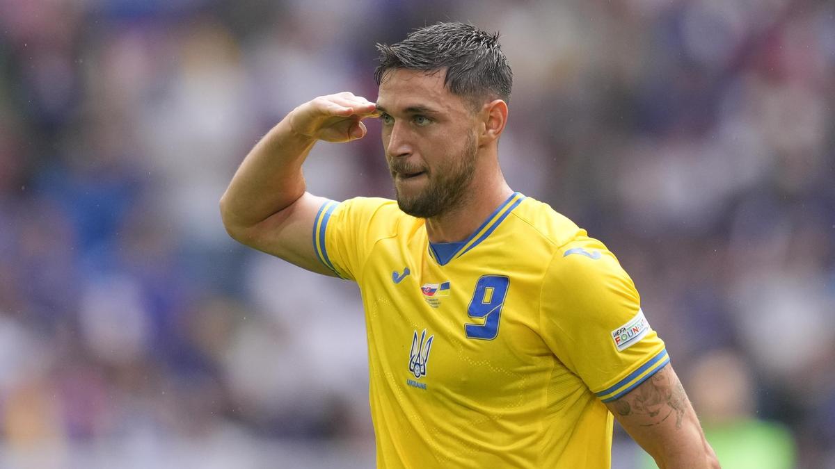 Oekraïense bondscoach Sergiy Rebrov maakt 25-koppige selectie bekend voor barrageduels met België