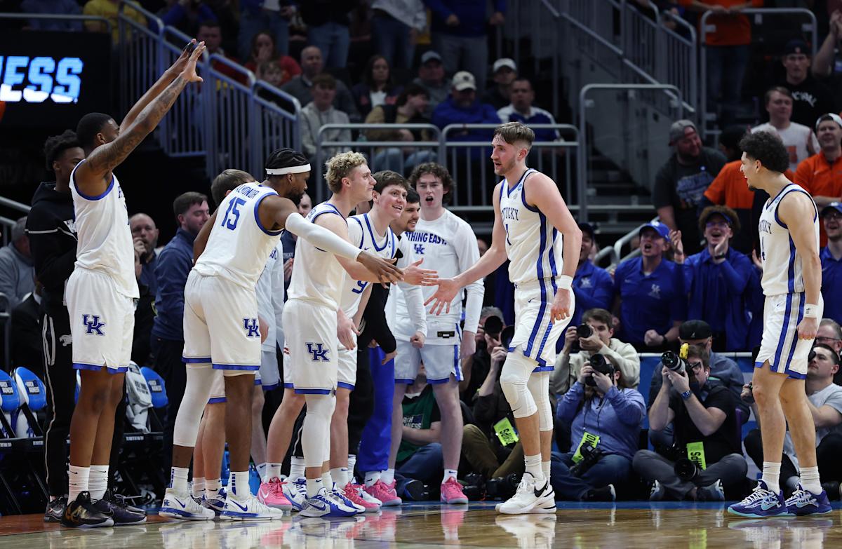 March Madness live updates, scores, bracket: Kentucky beats Illinois, Duke tops Baylor in men's NCAA tournament