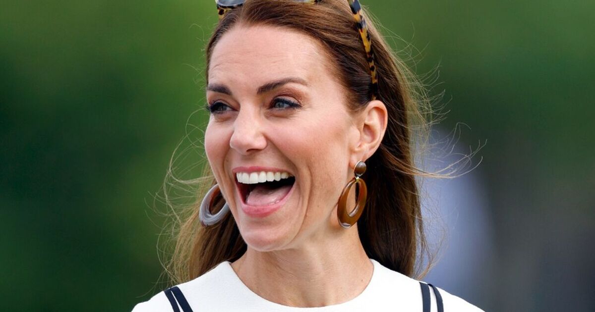 Princess Kate crowned favourite royal in the UK as Harry and Meghan's popularity plunges | Royal | News