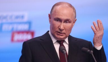 Ukraine LIVE: Russia accuses UK of 'warmongering' and blames Britain for WW2 | World | News