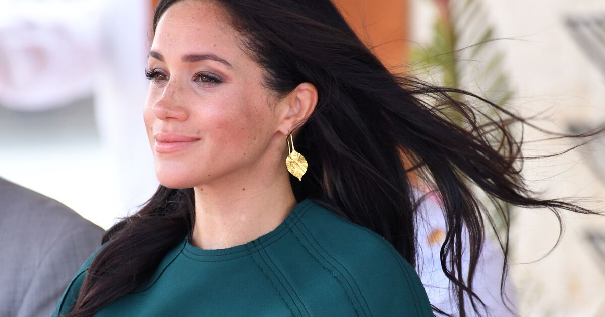 Royal Family LIVE: Meghan Markle's 'love' slogan blasted with blunt two-word remark | Royal | News