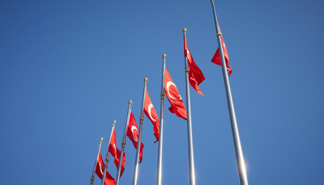 Türkiye supports Trump's initiatives to end Russo-Ukrainian war