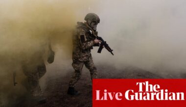 Russia-Ukraine war live: Starmer warns Putin over ‘games’ as he prepares to present peace plan to world leaders | Ukraine
