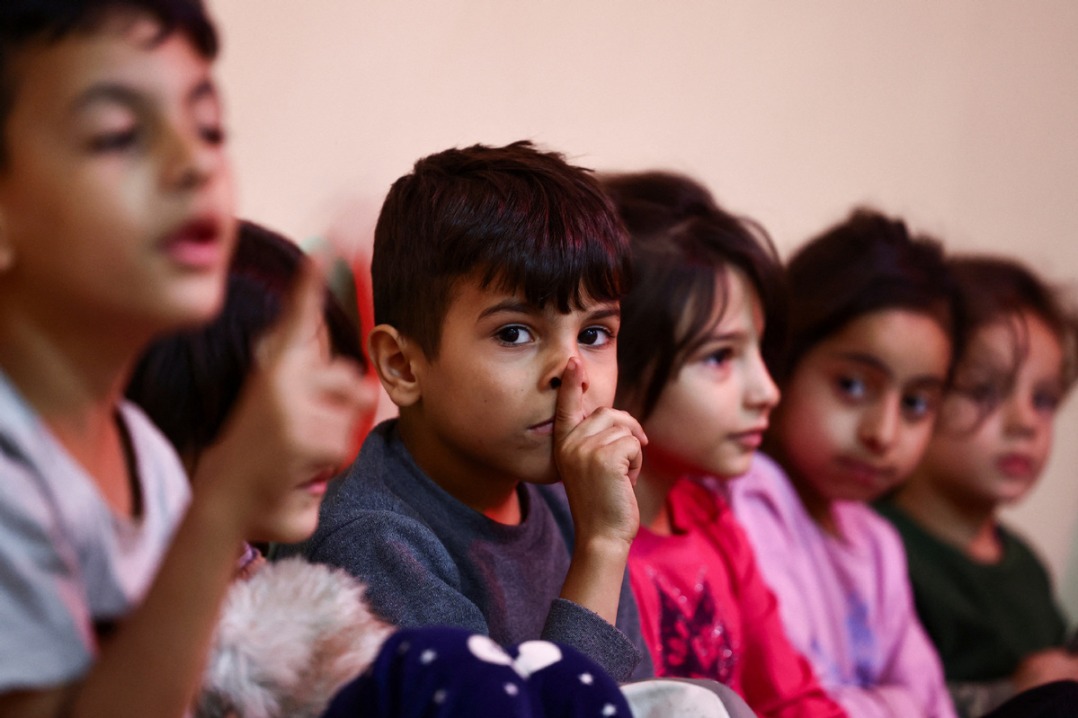 Urgent task to protect children in conflicts - Opinion