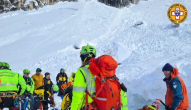 Valanga a Cortina: morti due scialpinisti per due ore sotto tre metri di neve, un terzo si salva