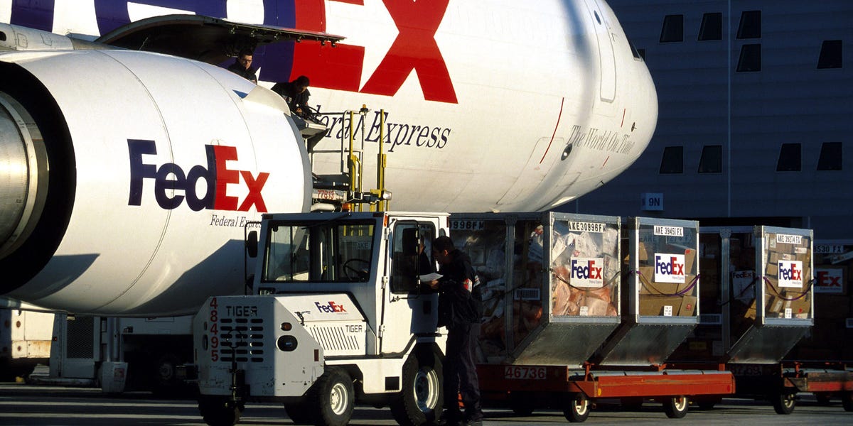 FedEx Warns of 'Weakness and Uncertainty' in US Industrial Economy
