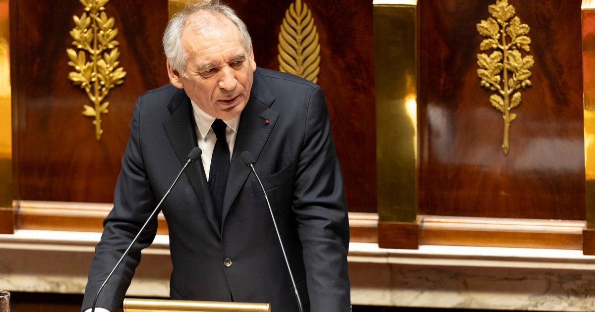François Bayrou braque la gauche et les syndicats