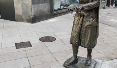 Hope,walking student.