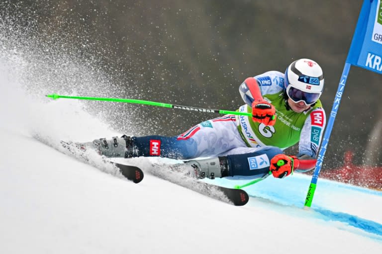 A silky smooth second run from Henrik Kristoffersen delivers the Norwegian his first giant slalom of the season (Jure Makovec)
