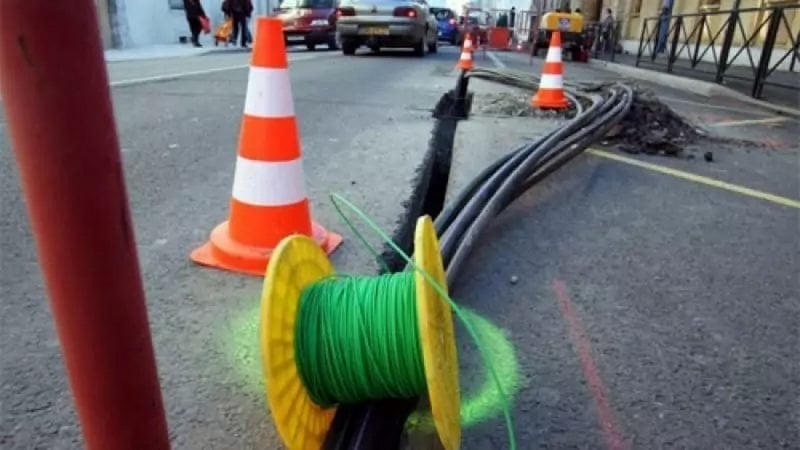 Un nouveau type de fibre optique installé pour la première fois en France métropolitaine et ça intéresse SFR