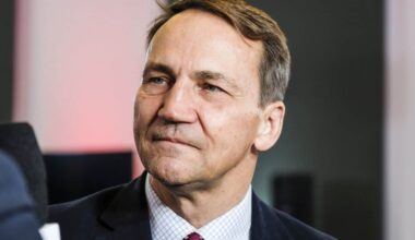 Polish foreign minister on Orbán's Ukraine poll: an EU referendum on Hungary's membership would be interesting