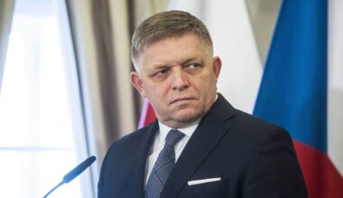 Thousands rally in Slovakia against PM Fico government's policies – photo