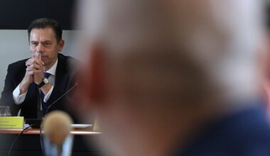 Episódio de arritmia de Montenegro "não perturba em nada a atividade do Governo"
