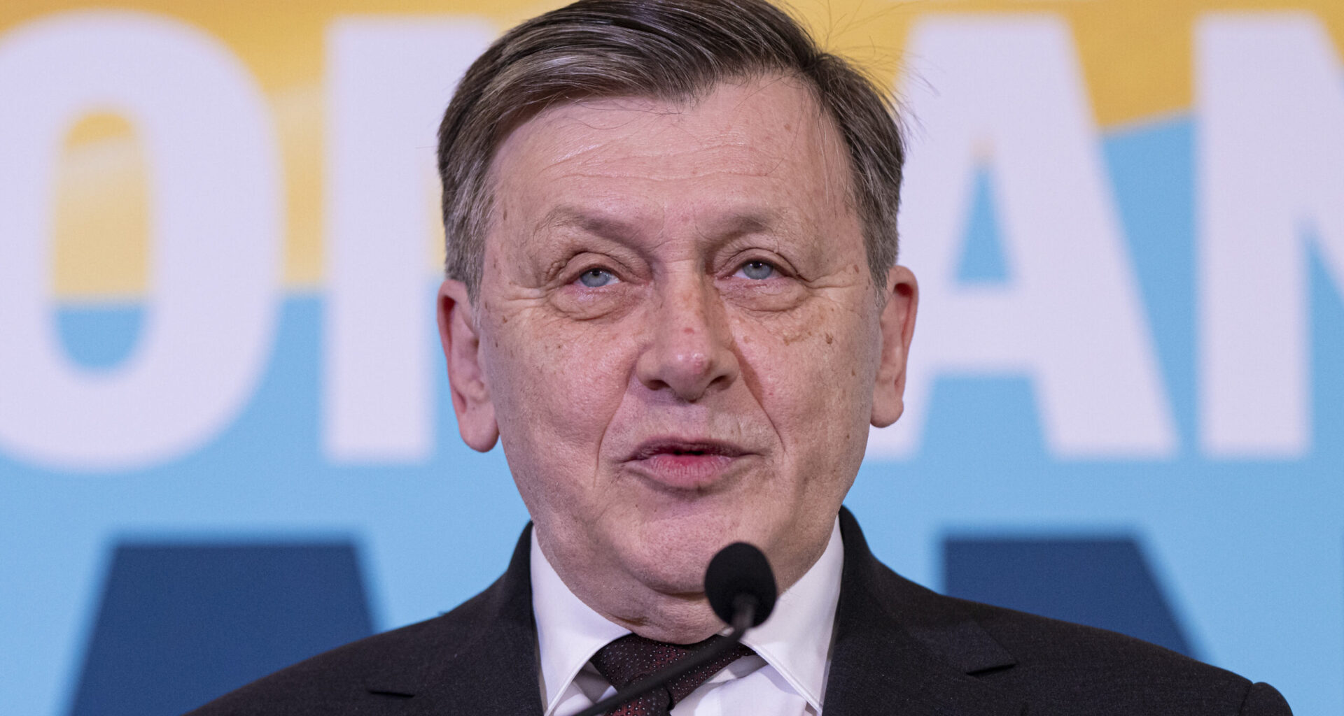 Vreau să fiu un preşedinte model pentru clasa politică din România
