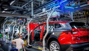 Cla USA dopadnou i na Česko. Hrozí ztráty v automobilovém průmyslu