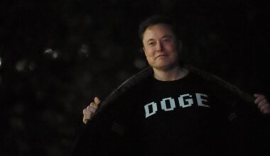 Judge orders DOGE to provide documents under FOIA about federal cuts