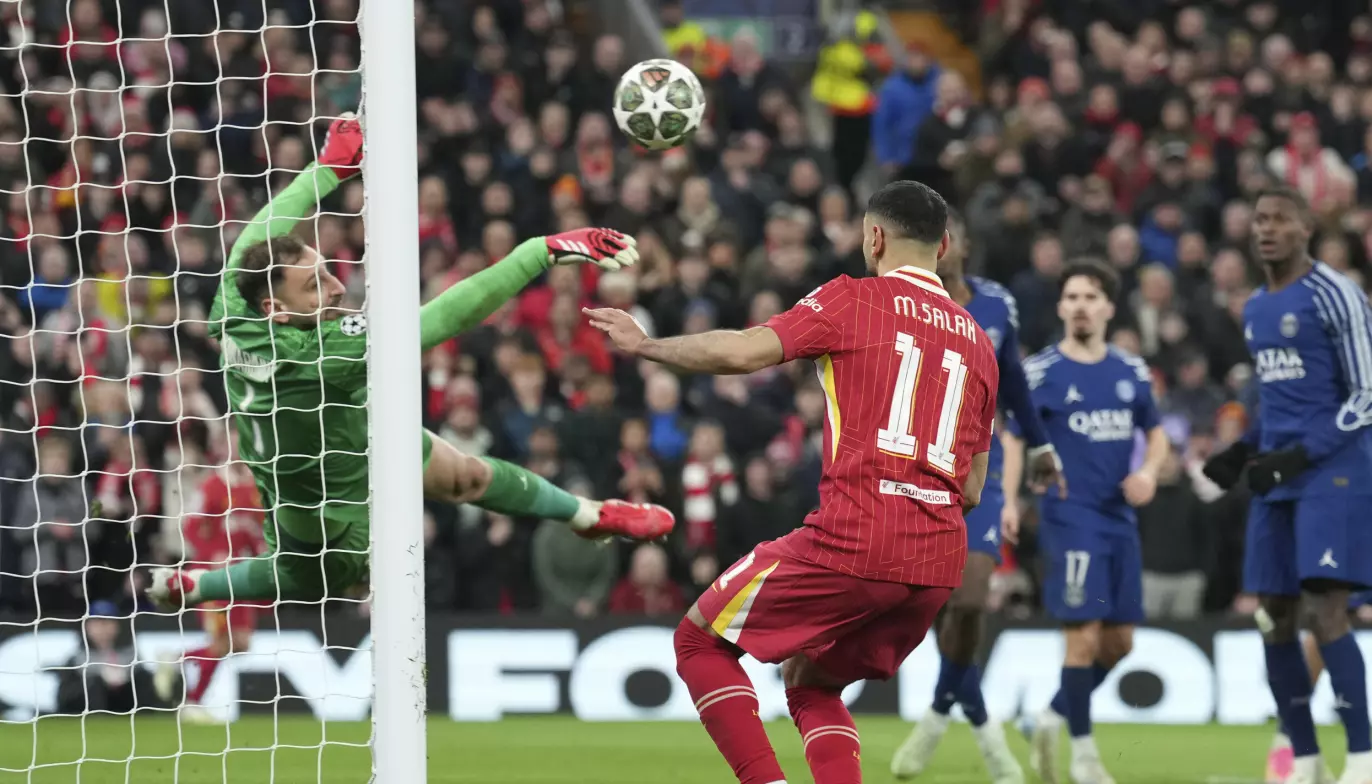 STRÅLENDE REDNING: Gianluigi Donnarumma. Foto: AP / NTB