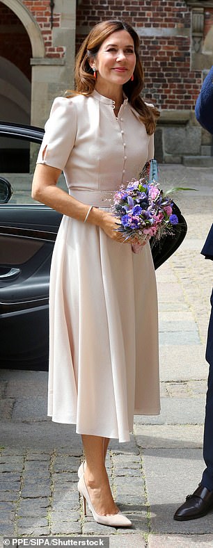 Mary wore Beulah London's 'Ahana' dress in 2020