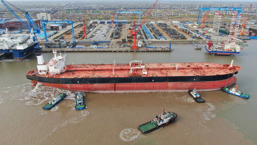 Trump targets China with hefty tariff on Venezuelan oil, seeks to boost US exports