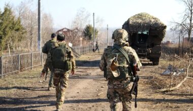 Putin exige rendição de soldados ucranianos em combate na região de Kursk