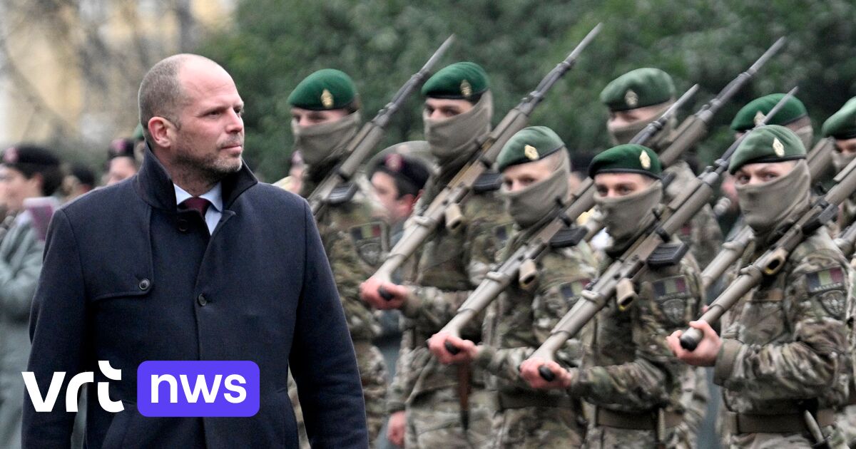 Reservisten zullen belangrijke rol spelen in groei Belgisch
leger: Francken trekt limiet op van 6.000 naar 20.000 