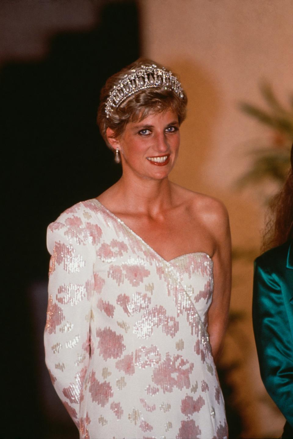 Princess Diana visiting Brazil in 1991, Collingwood pearl drop earrings