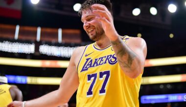 V živo: Luki Dončiću gre z zdesetkanimi Lakersi odlično v Brooklynu!