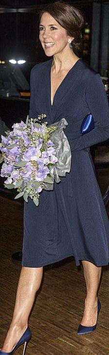 In 2016, Mary stepped out in a dark blue knee-length dress in Copenhagen