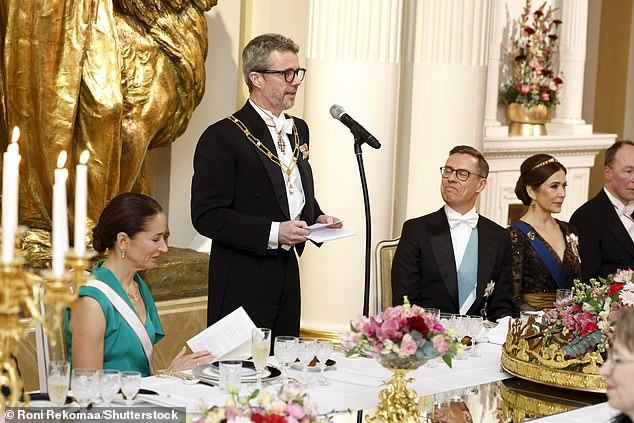 Later, King Frederik X addressed the guests gathered at the Presidential Palace in Helsinki