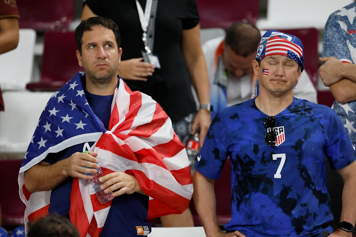Americans' expectations for the economy hit their lowest level in 12 years