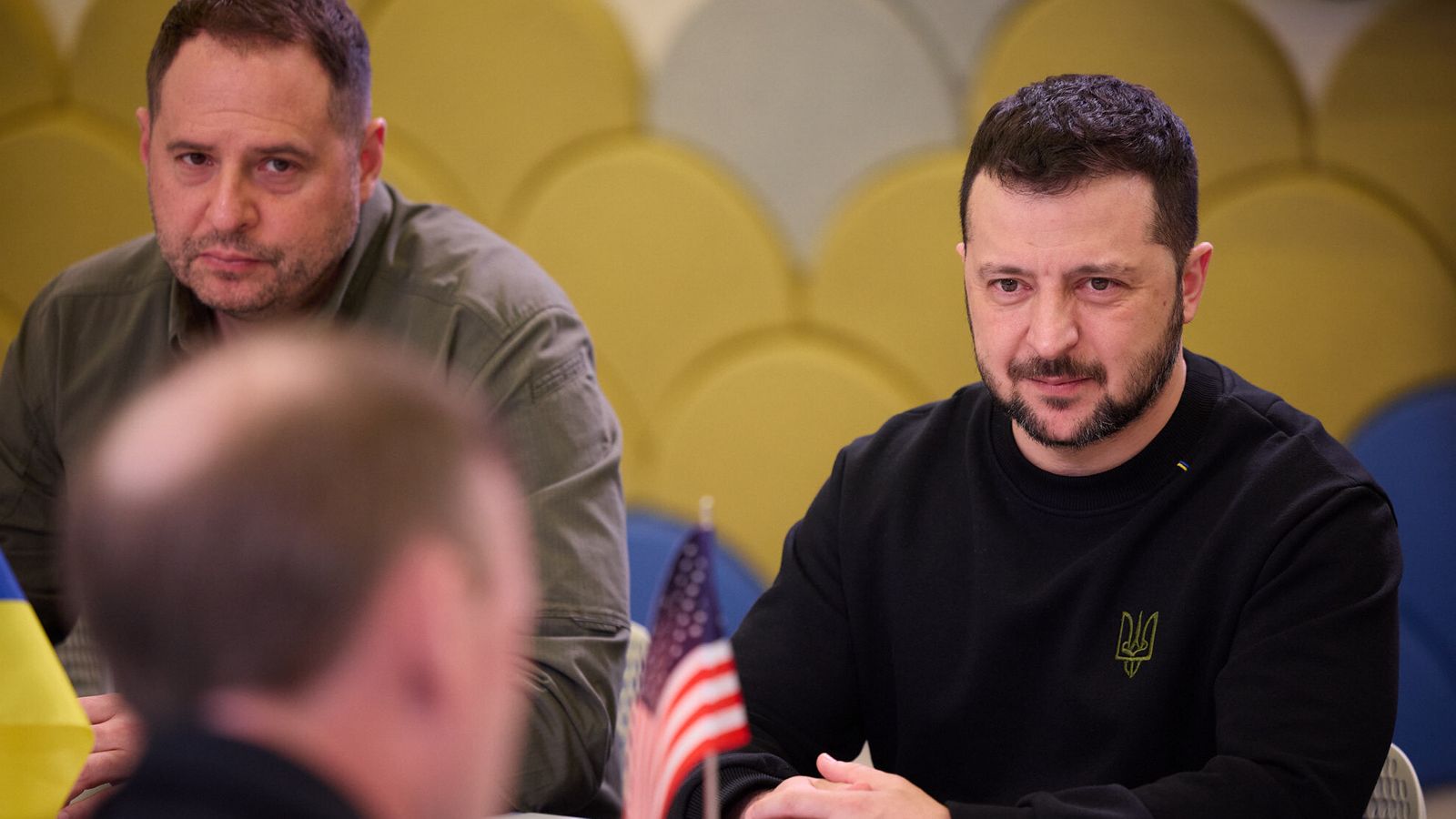 Ukraine-Ticker: Kiew sieht Beziehungen zu USA "wieder auf Kurs"