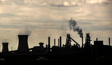 UK greenhouse gas emissions fell 3.5% in 2024, Government figures show