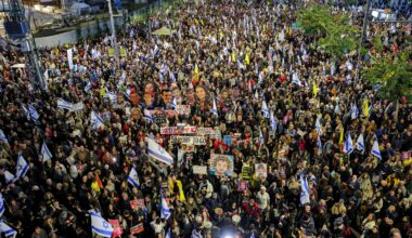 Thousands of Israelis protest Shin Bet chief’s dismissal, for captives | Israel-Palestine conflict News
