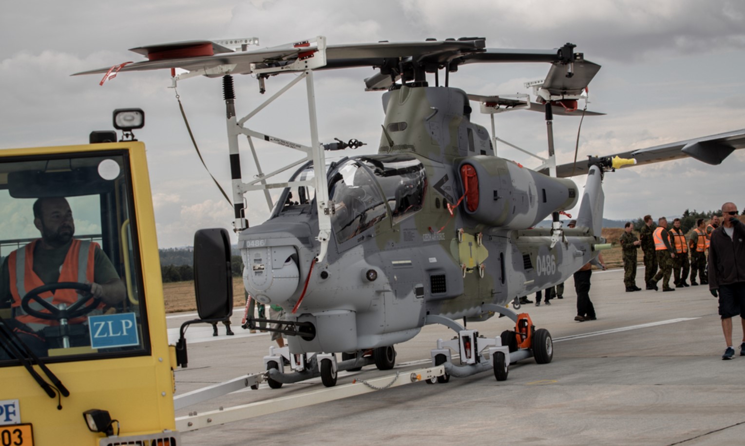 Delivery of Viper and Venom Helicopters to Czech Republic Delayed